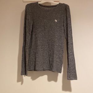 abercrombie kids gray long sleeved top